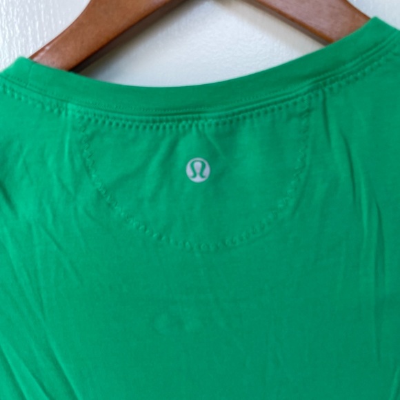 Lululemon Athletica Vibrant Green Short Sleeve Tee - Picture 3 of 3